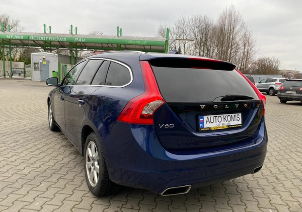 Volvo V60 cena 48900 przebieg: 223000, rok produkcji 2015 z Kutno małe 211